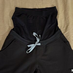 FIGS Black Yola Maternity Skinny Scrub Pants